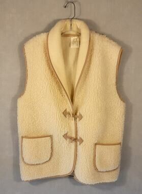 Boch Baranymelleny 100% Merino Wool Fleece Shearling Style Vest Cream Womens XL